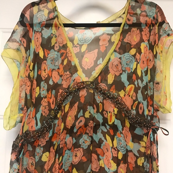 Women’s clothing - Picture 2 of 2